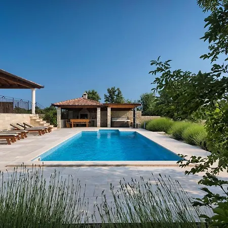 Luxury With Private Pool And Jacuzzi Near Pula And Rovinj 빌라 Štokovci
