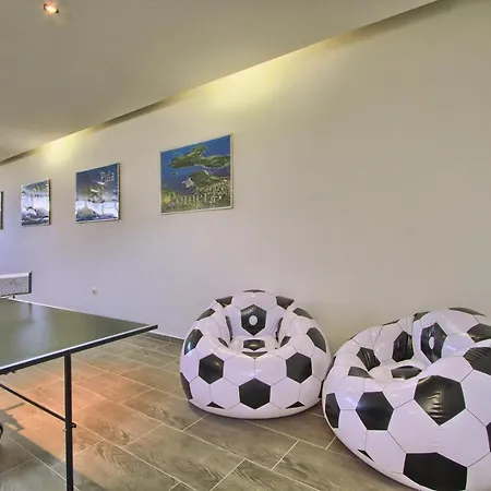 Luxury With Private Pool And Jacuzzi Near Pula And Rovinj Villa *