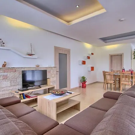 Villa Luxury With Private Pool And Jacuzzi Near Pula And Rovinj *