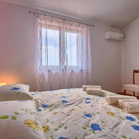 Luxury With Private Pool And Jacuzzi Near Pula And Rovinj Villa Stokovci