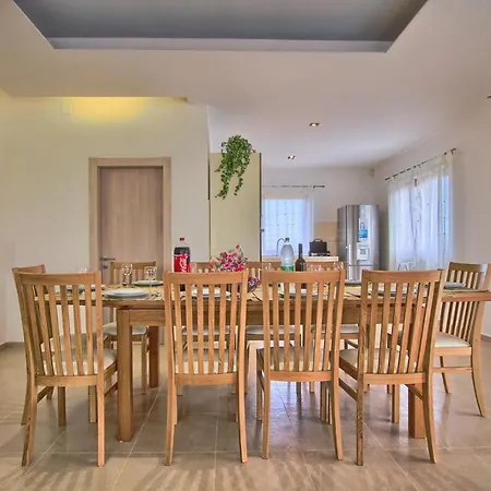 Villa Luxury With Private Pool And Jacuzzi Near Pula And Rovinj *